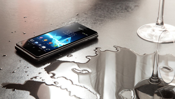 Защита от пыли и влаги Sony Xperia V