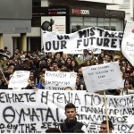 Толпы недовольных студентов и финансовых работников Кипра