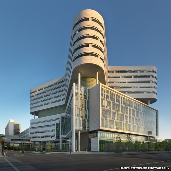 Находится в Чикаго, штат Иллинойс, Rush University Medical Center является центром для клинических исследований.