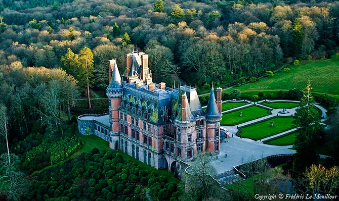 Франция: Замок Треваре